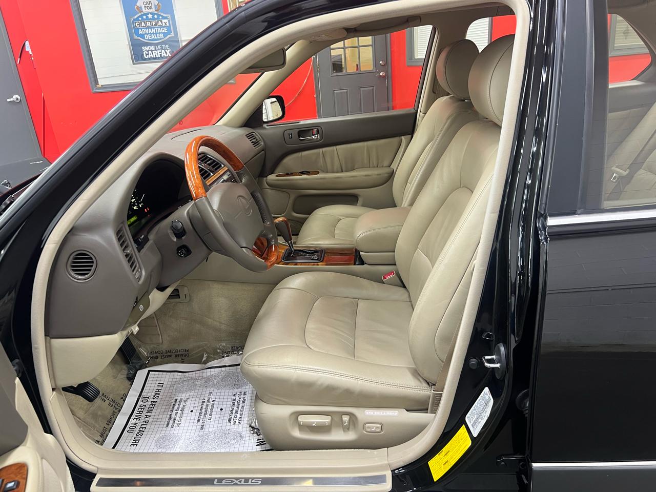 Lexus LS 400  1999