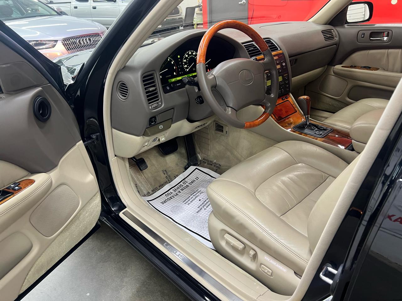 Lexus LS 400  1999