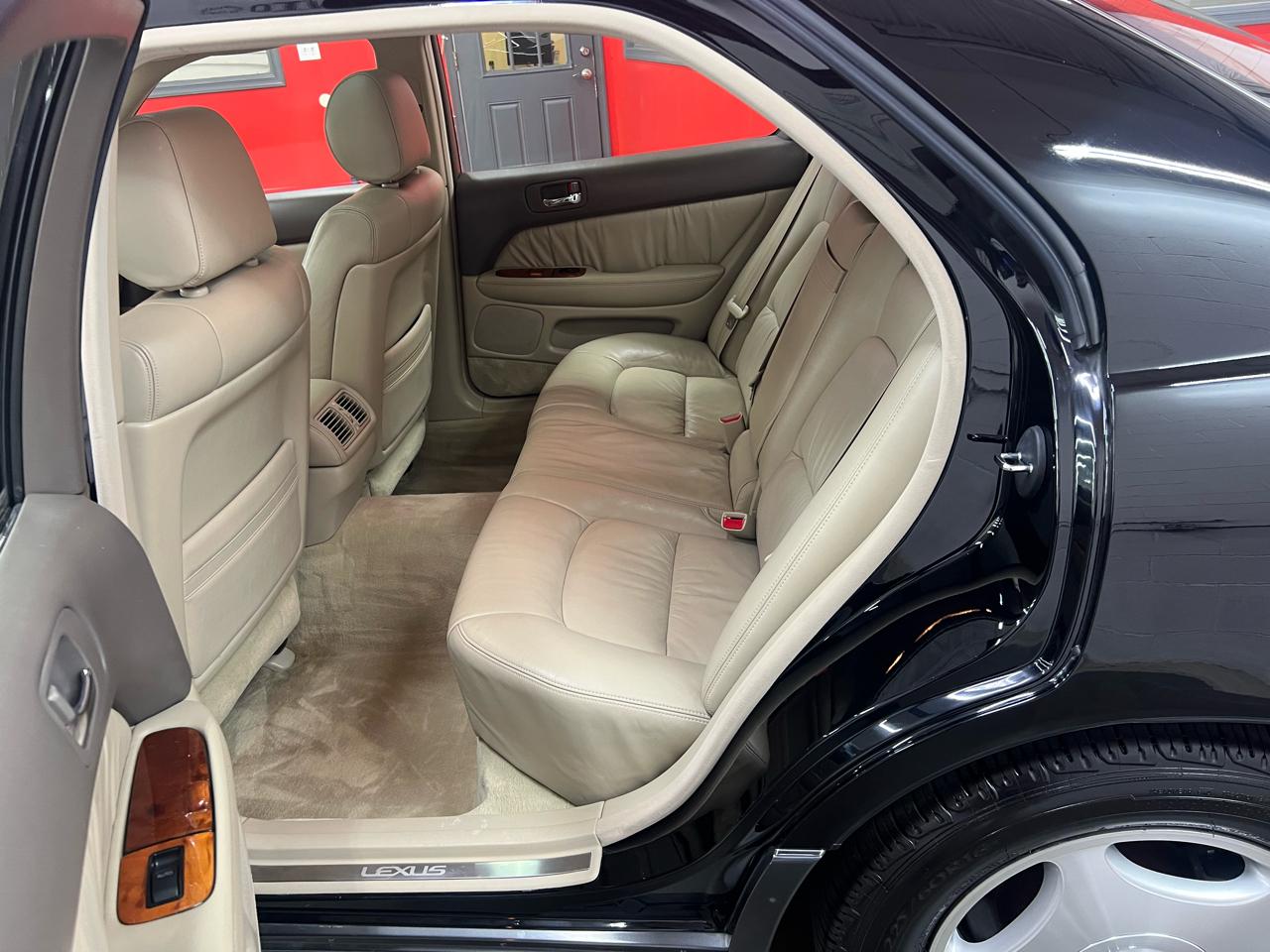 Lexus LS 400  1999