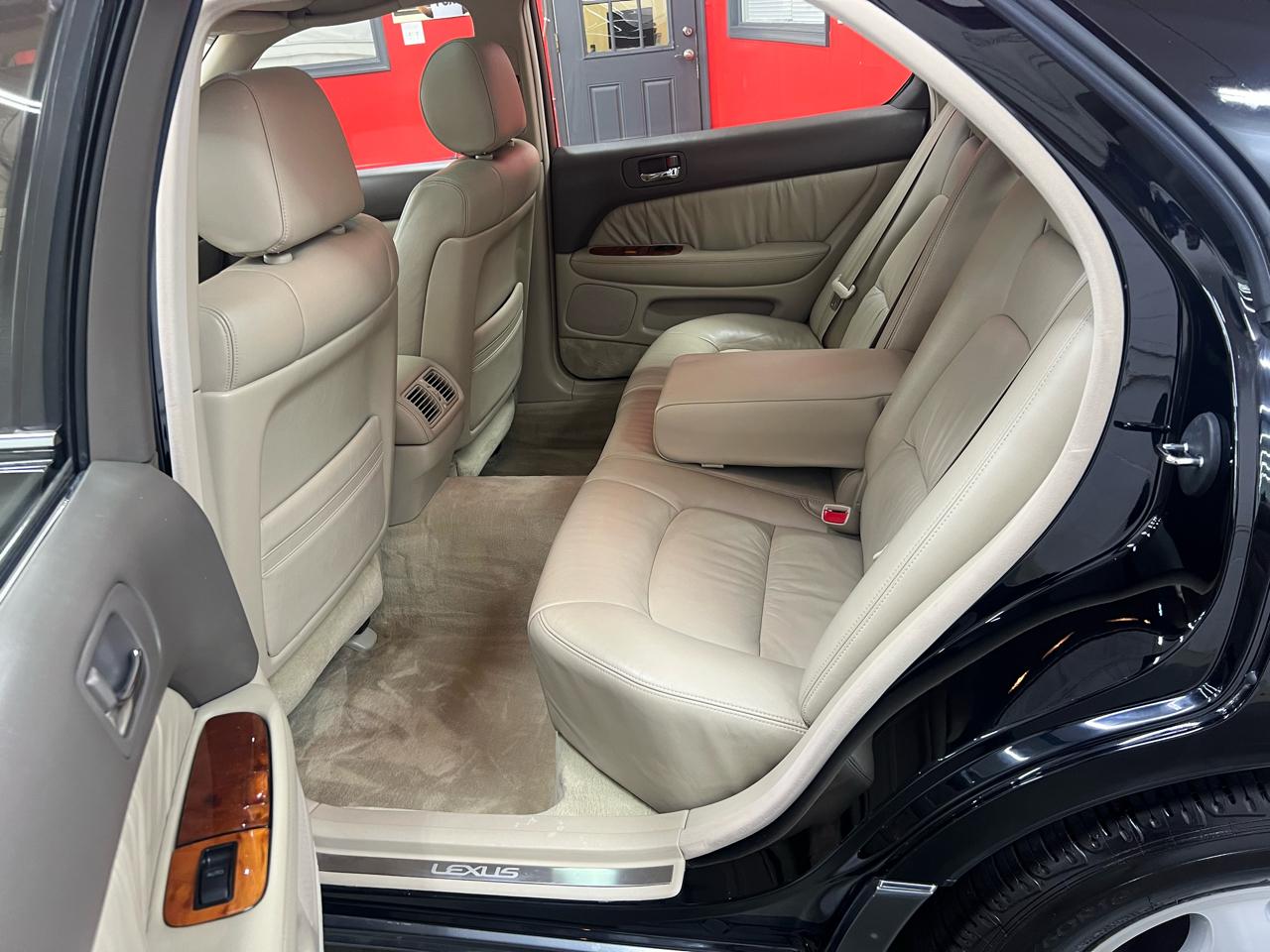 Lexus LS 400  1999