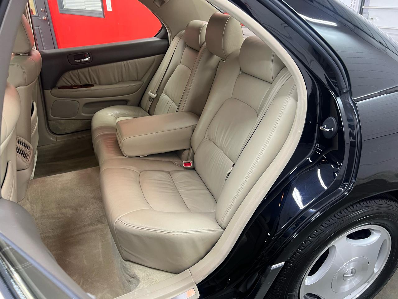Lexus LS 400  1999