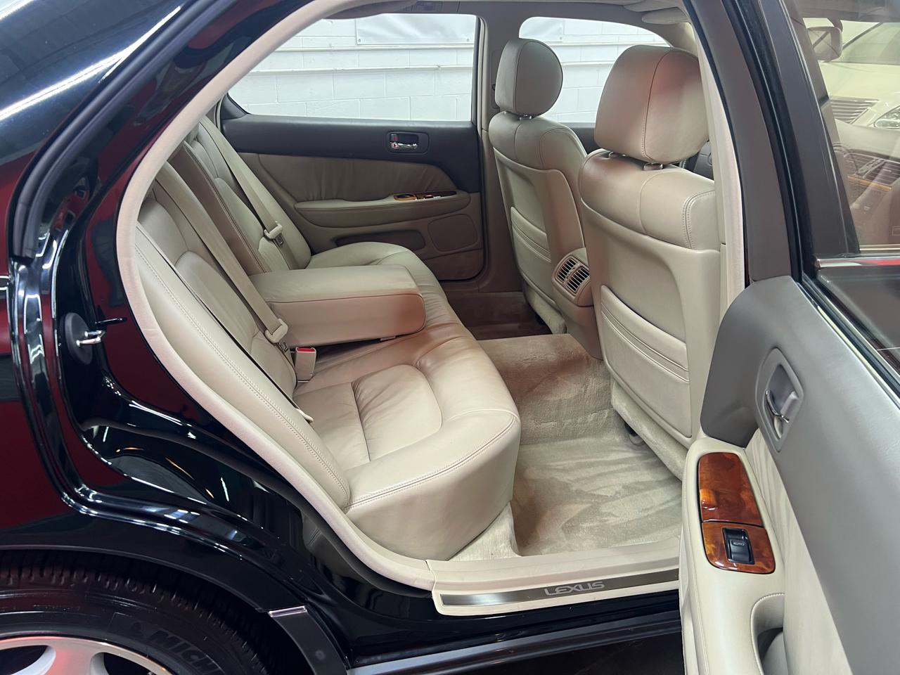 Lexus LS 400  1999