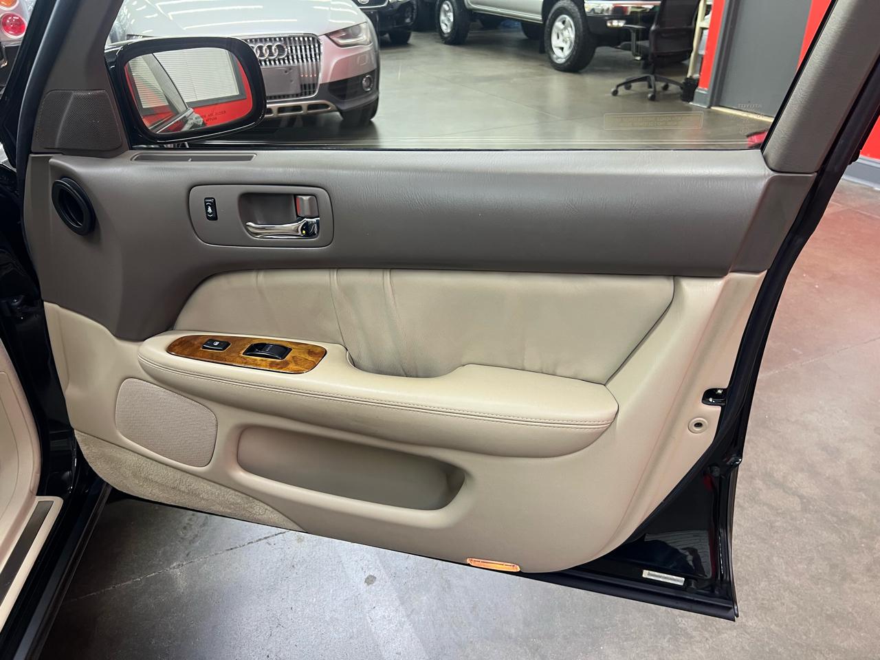 Lexus LS 400  1999