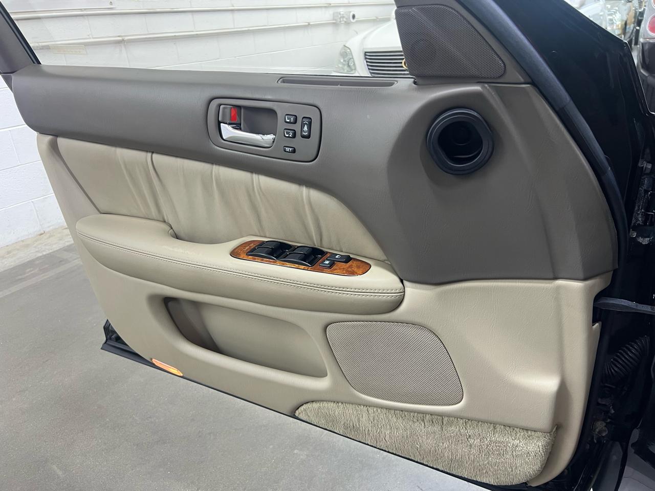 Lexus LS 400  1999