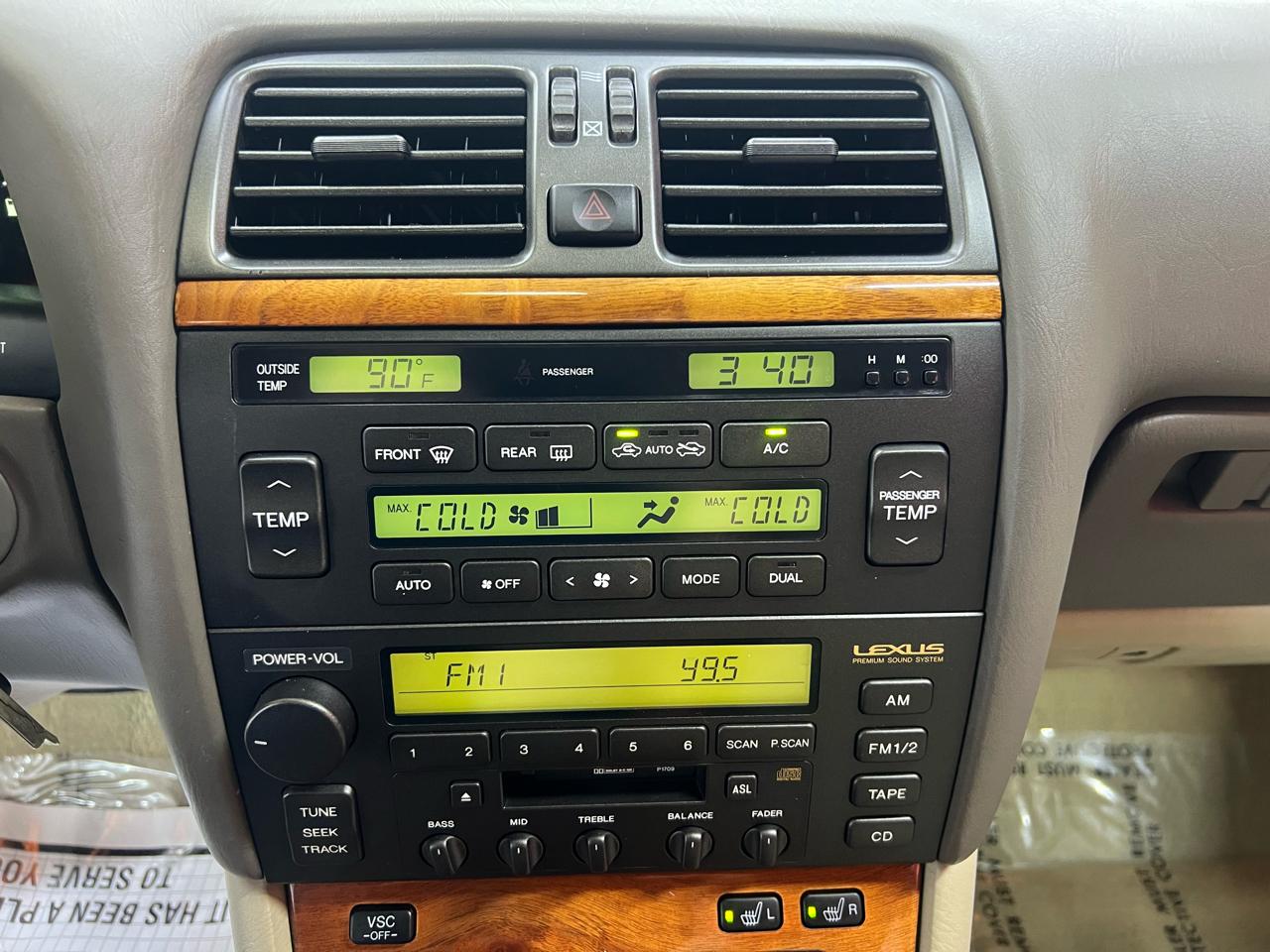 Lexus LS 400  1999