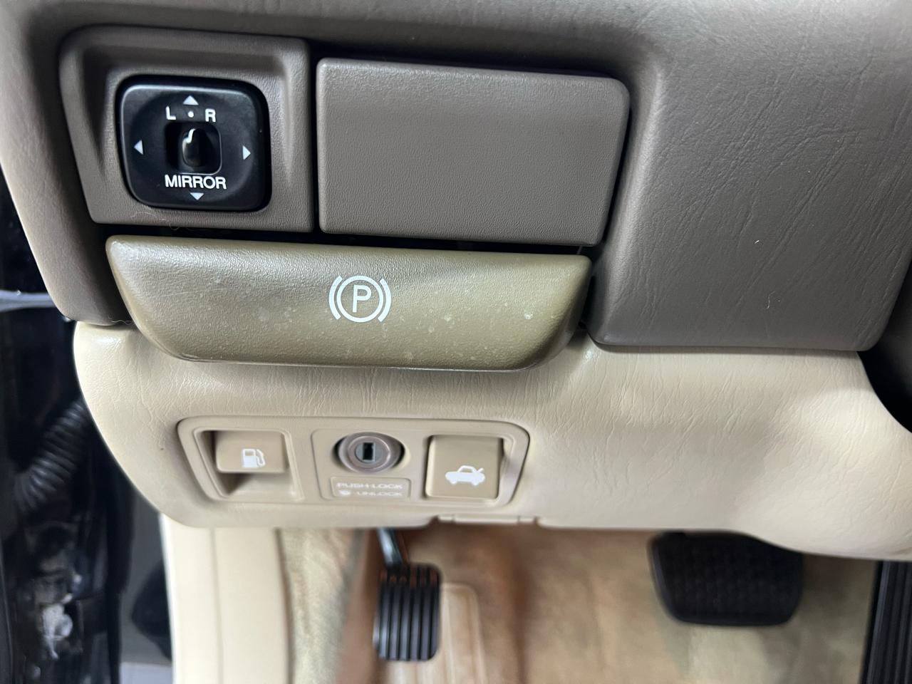 Lexus LS 400  1999