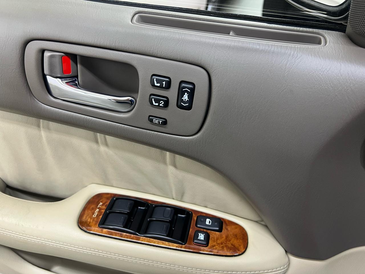 Lexus LS 400  1999