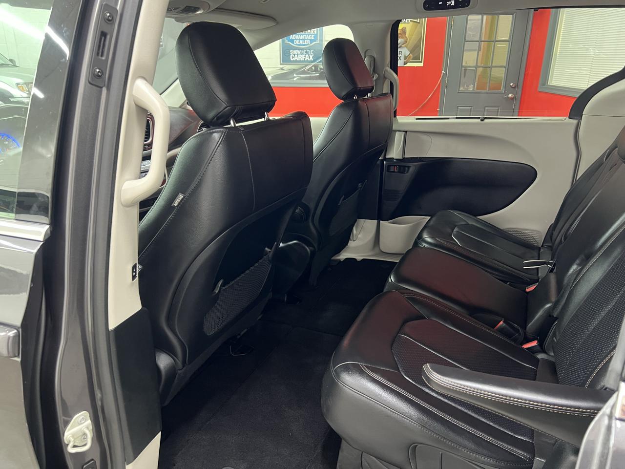 Chrysler Pacifica Touring-L 2018