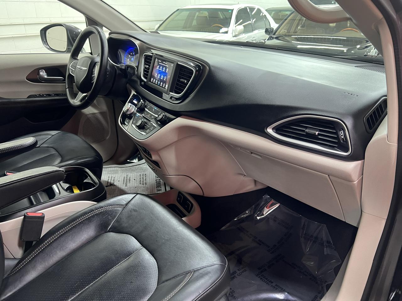 Chrysler Pacifica Touring-L 2018