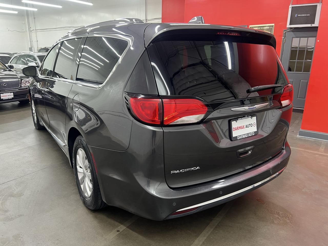 Chrysler Pacifica Touring-L 2018