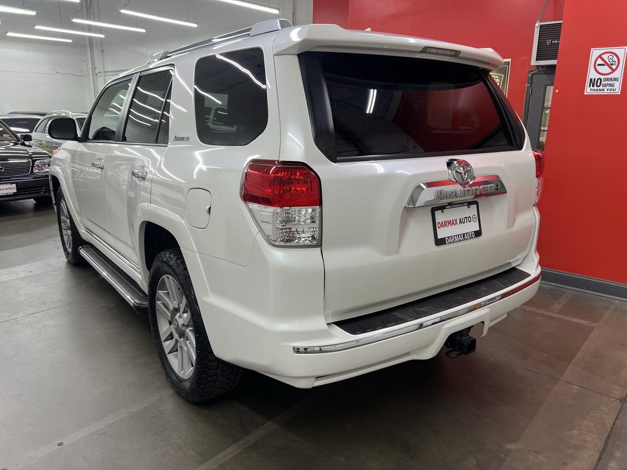 Toyota 4Runner Limited 4WD V6 2011