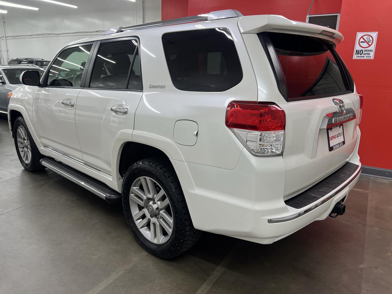 Toyota 4Runner Limited 4WD V6 2011