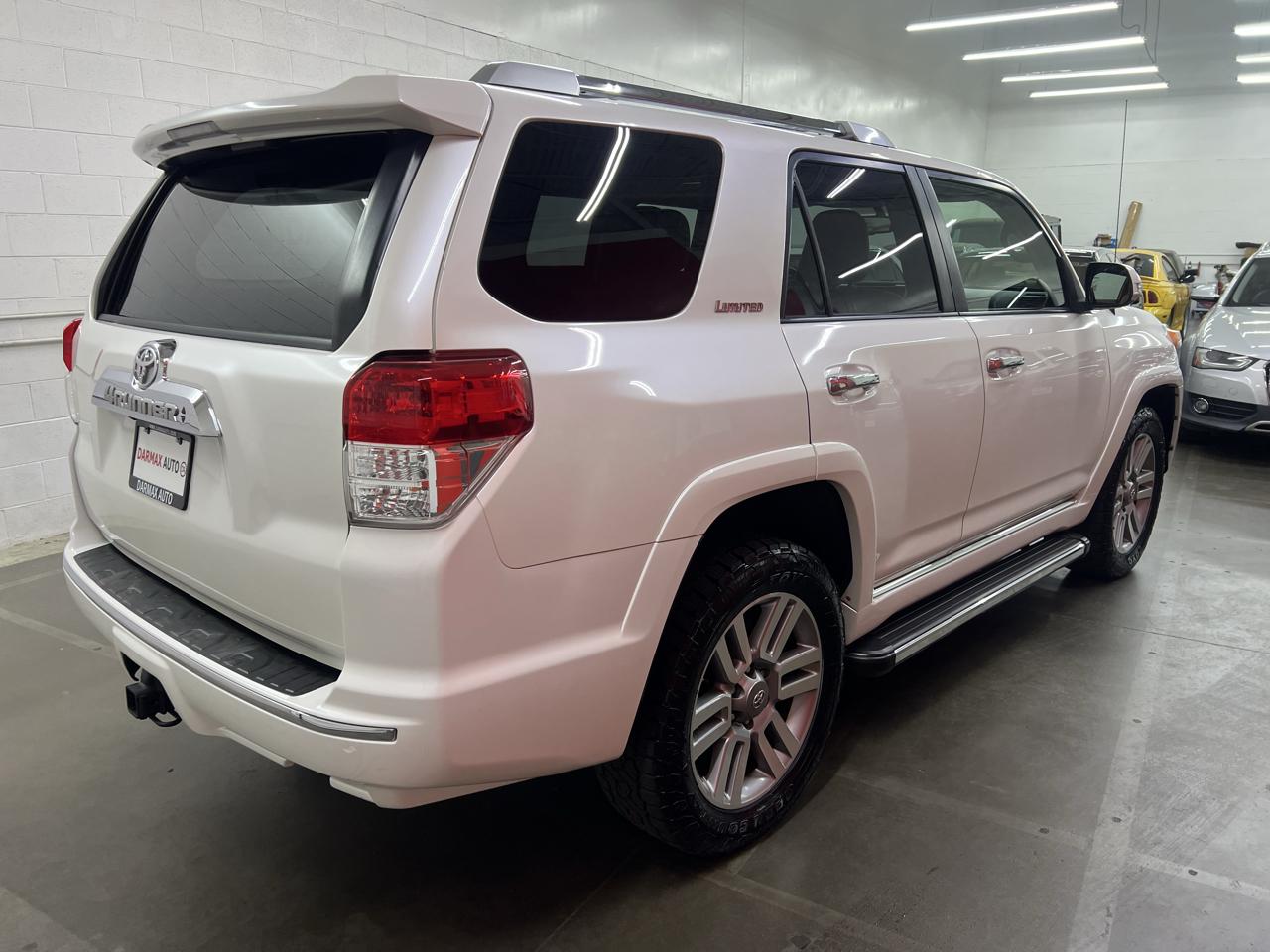 Toyota 4Runner Limited 4WD V6 2011