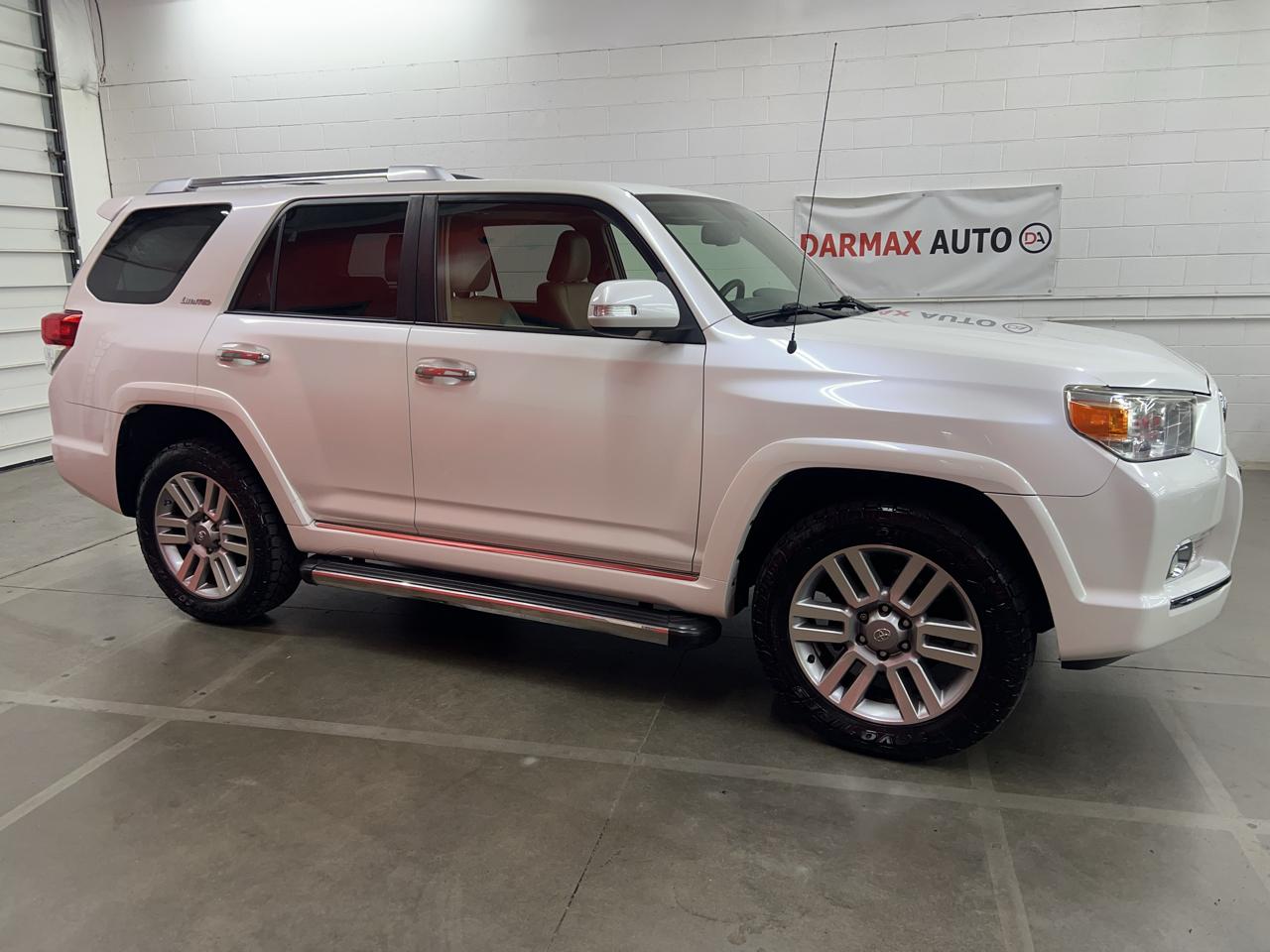 Toyota 4Runner Limited 4WD V6 2011