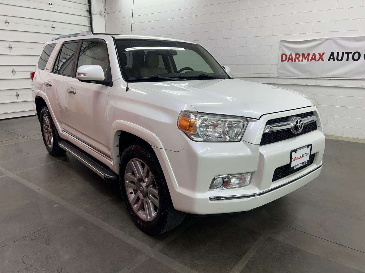 Toyota 4Runner Limited 4WD V6 2011