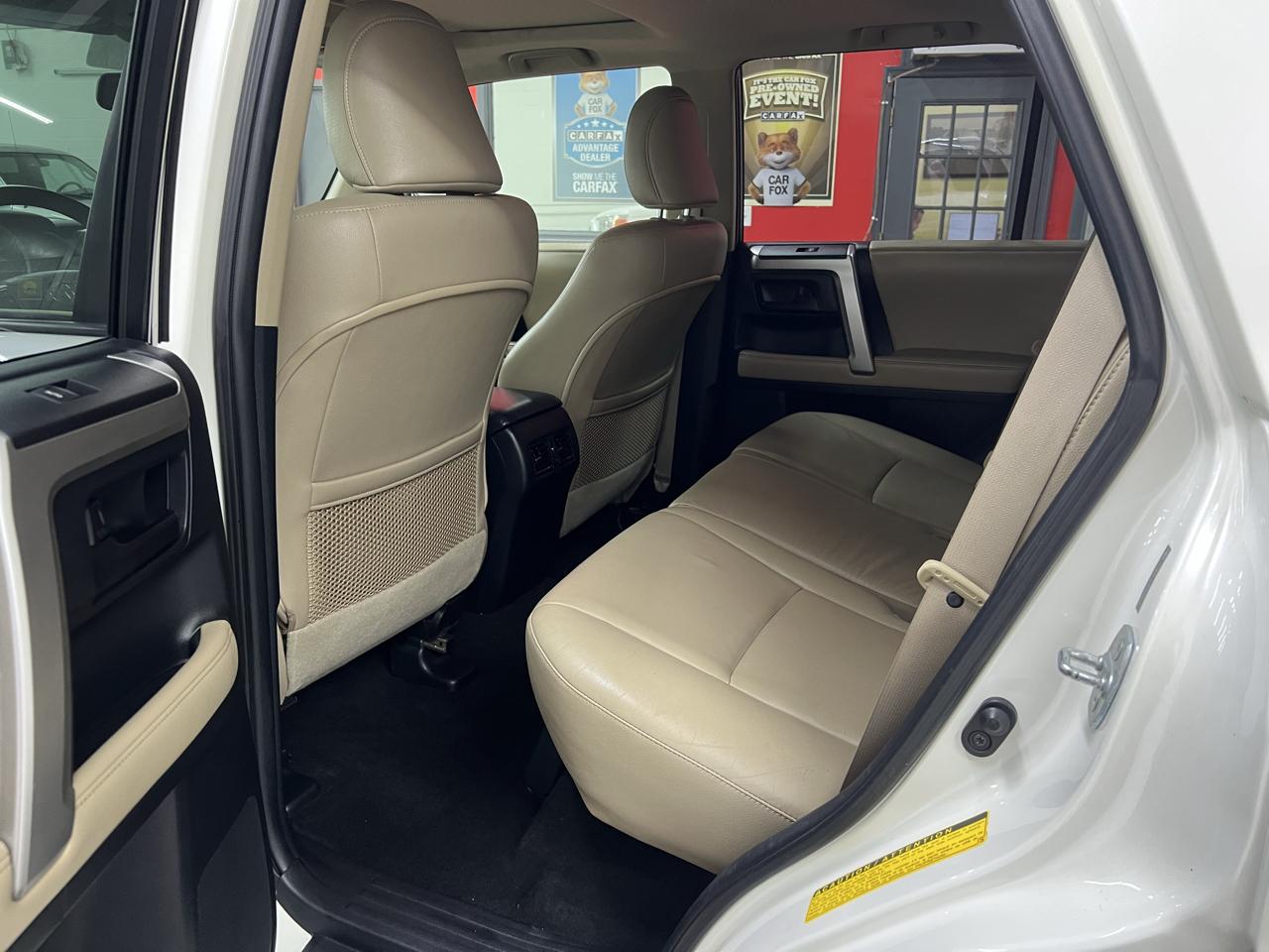 Toyota 4Runner Limited 4WD V6 2011