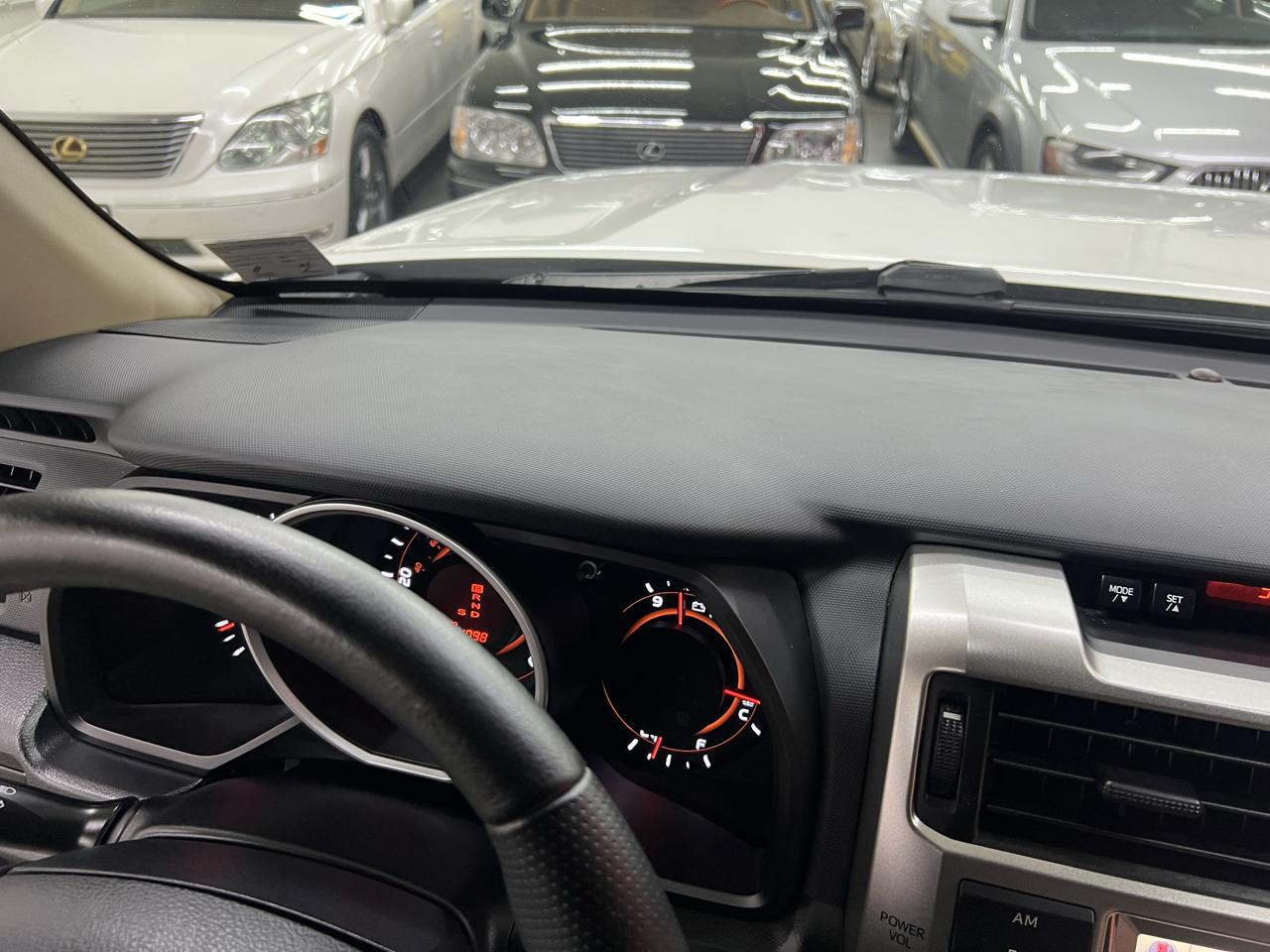 Toyota 4Runner Limited 4WD V6 2011
