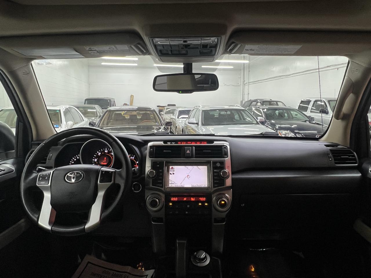 Toyota 4Runner Limited 4WD V6 2011