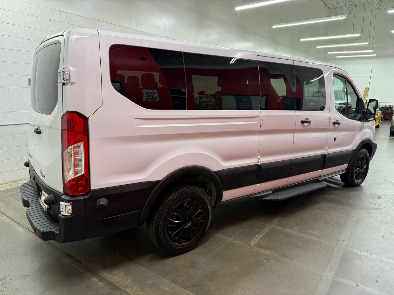Ford Transit 350 Wagon Low Roof XL 60/40 Pass. 148-in. WB 2017