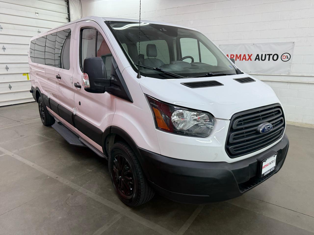 Ford Transit 350 Wagon Low Roof XL 60/40 Pass. 148-in. WB 2017