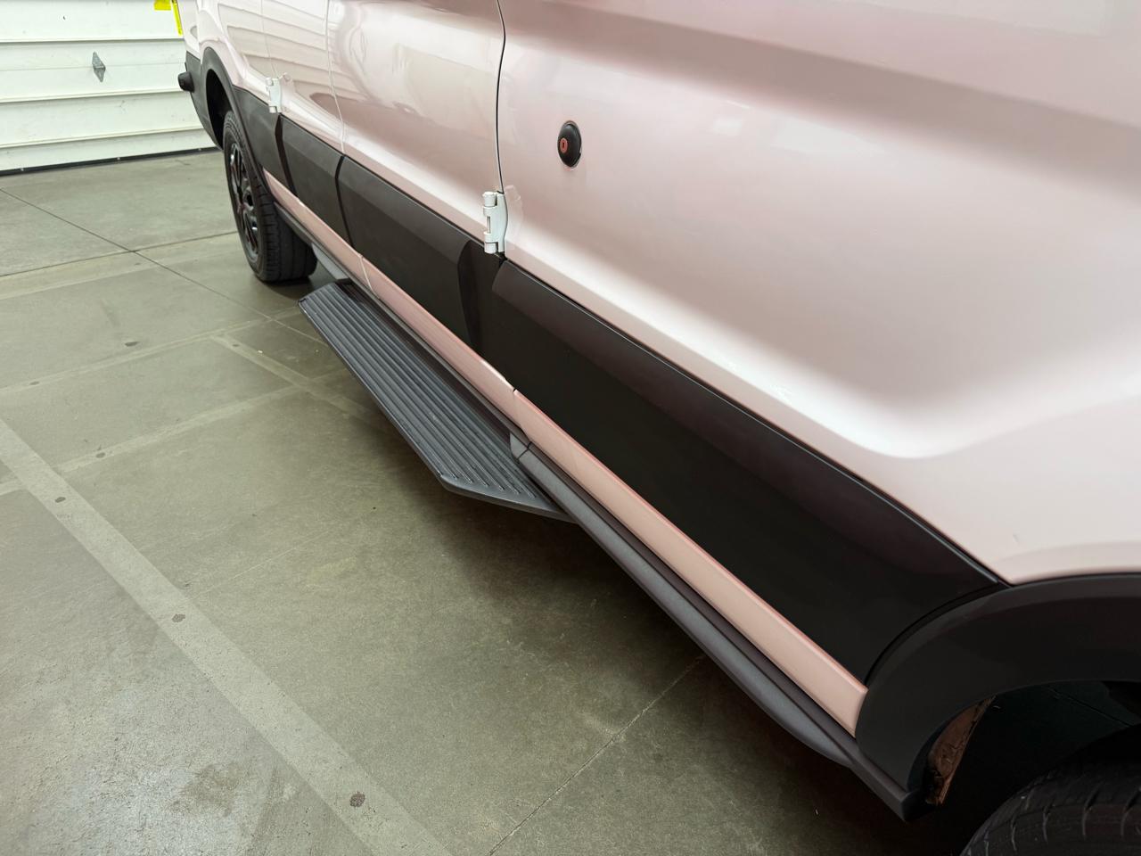 Ford Transit 350 Wagon Low Roof XL 60/40 Pass. 148-in. WB 2017