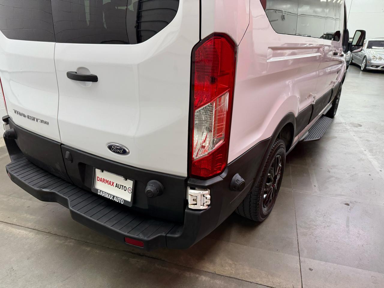 Ford Transit 350 Wagon Low Roof XL 60/40 Pass. 148-in. WB 2017