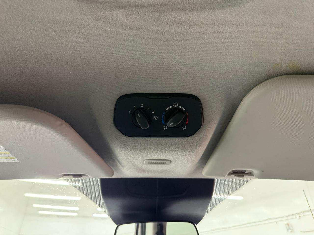 Ford Transit 350 Wagon Low Roof XL 60/40 Pass. 148-in. WB 2017