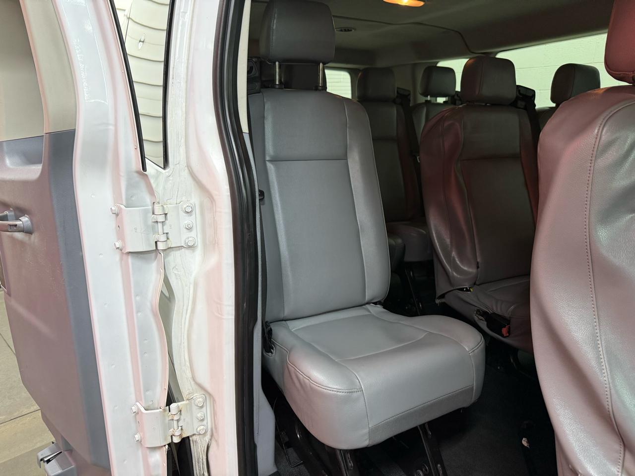 Ford Transit 350 Wagon Low Roof XL 60/40 Pass. 148-in. WB 2017