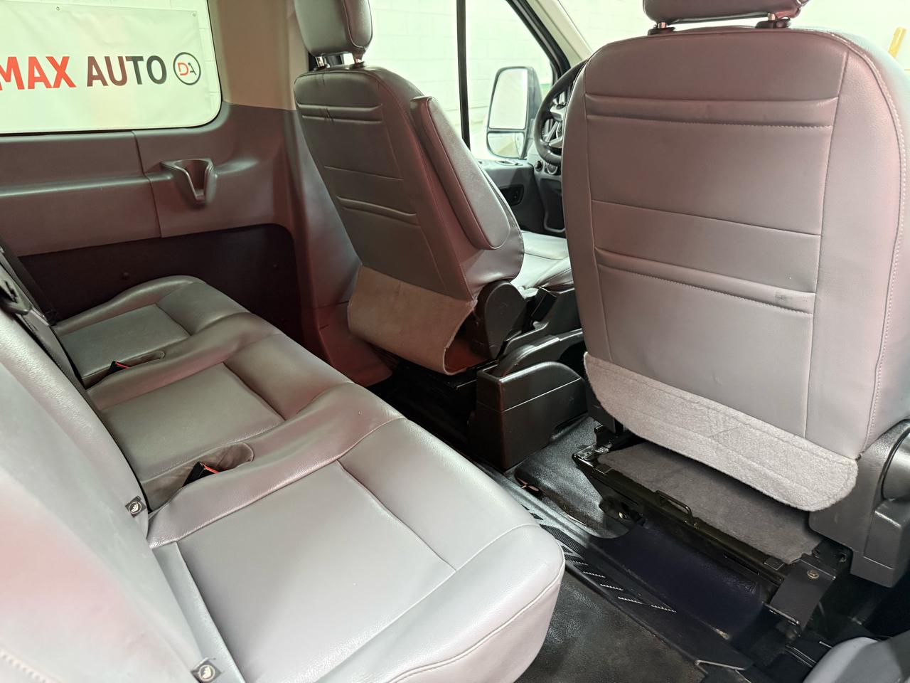 Ford Transit 350 Wagon Low Roof XL 60/40 Pass. 148-in. WB 2017