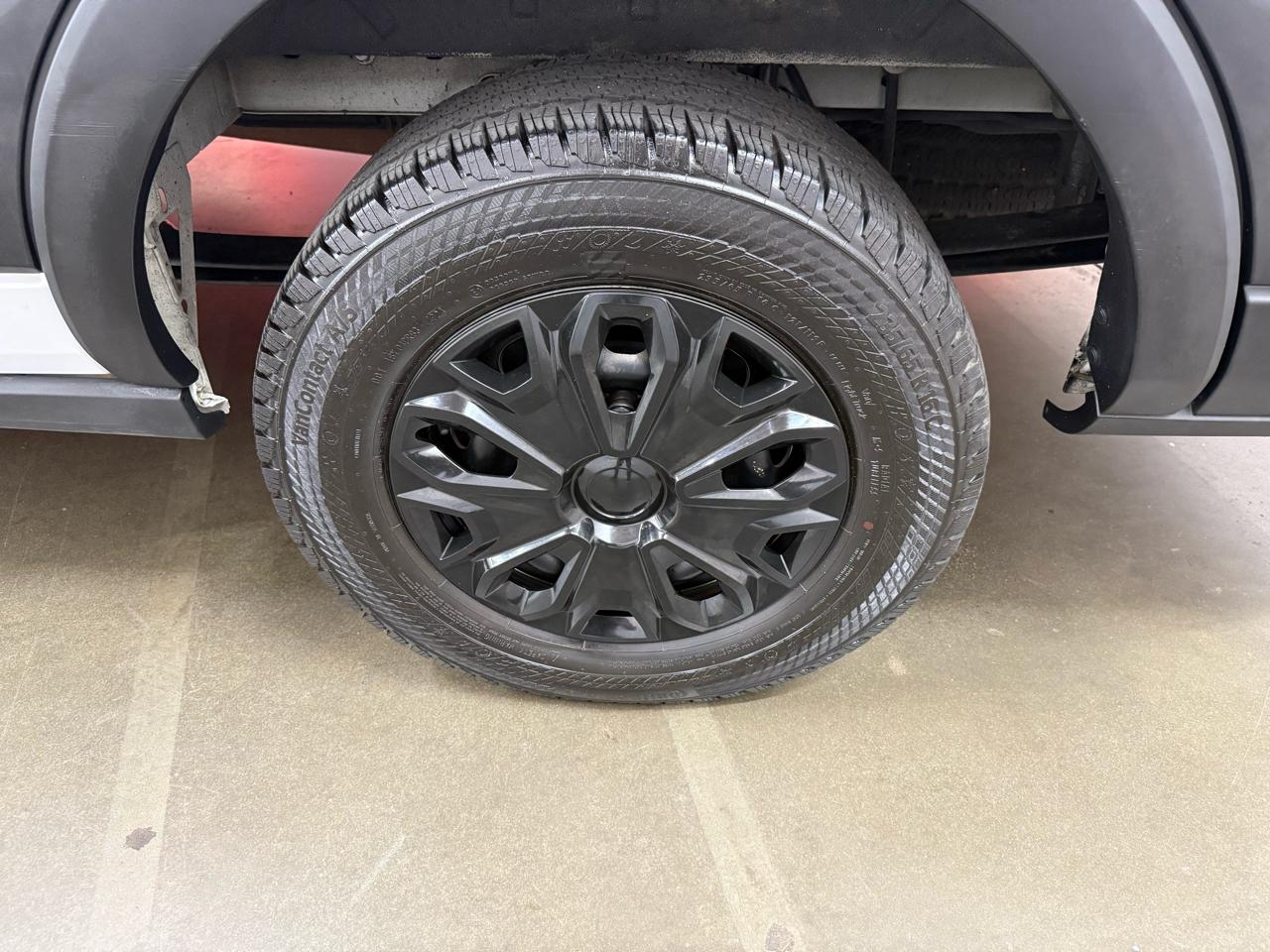 Ford Transit 350 Wagon Low Roof XL 60/40 Pass. 148-in. WB 2017