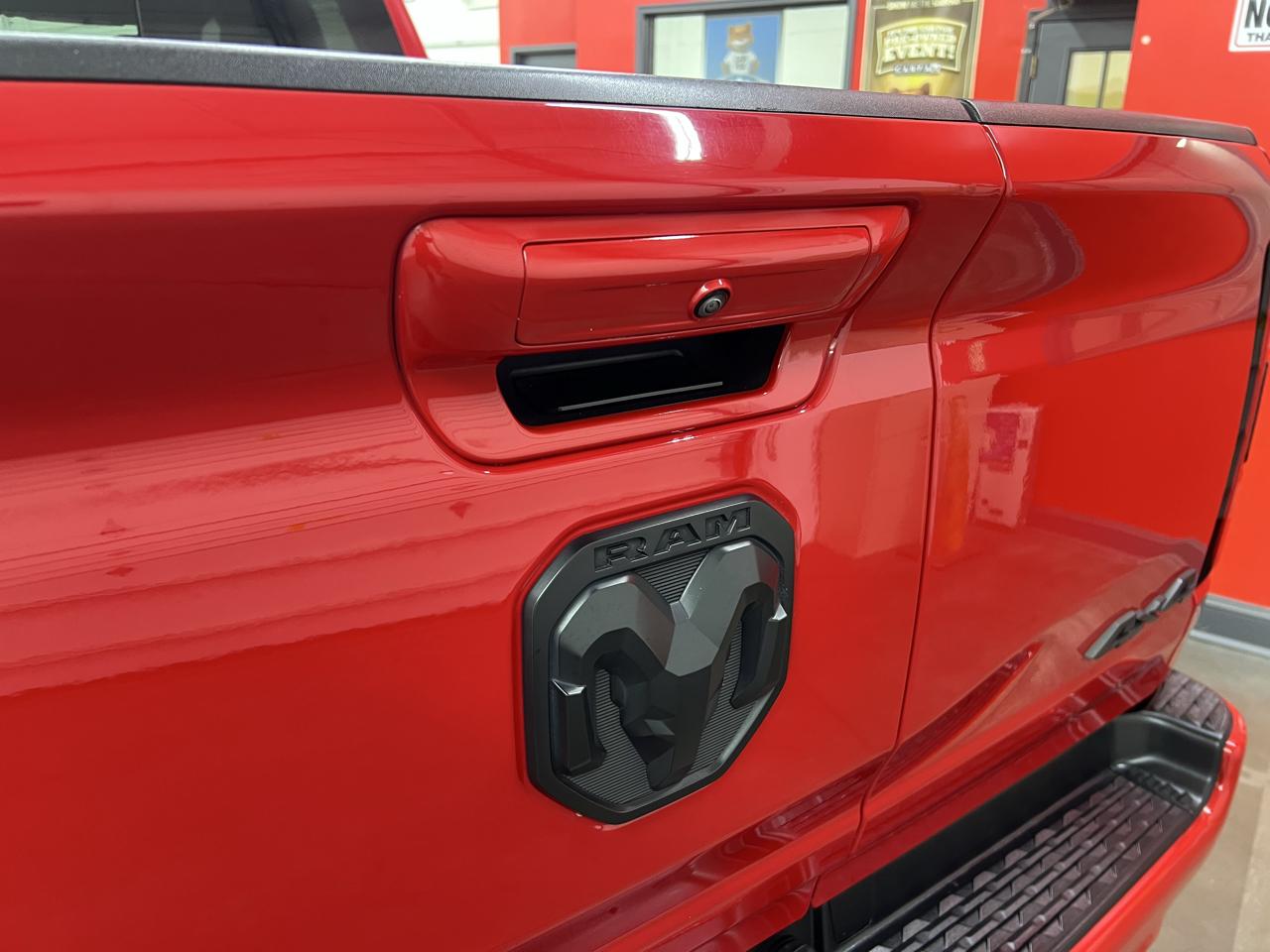 RAM 1500 Big Horn Crew Cab SWB 4WD 2020