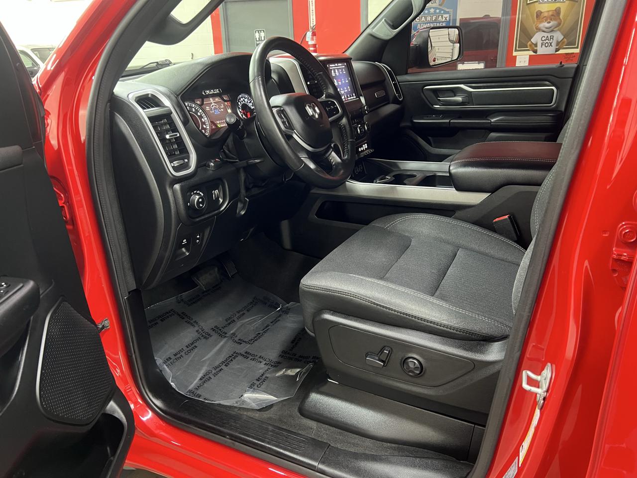 RAM 1500 Big Horn Crew Cab SWB 4WD 2020