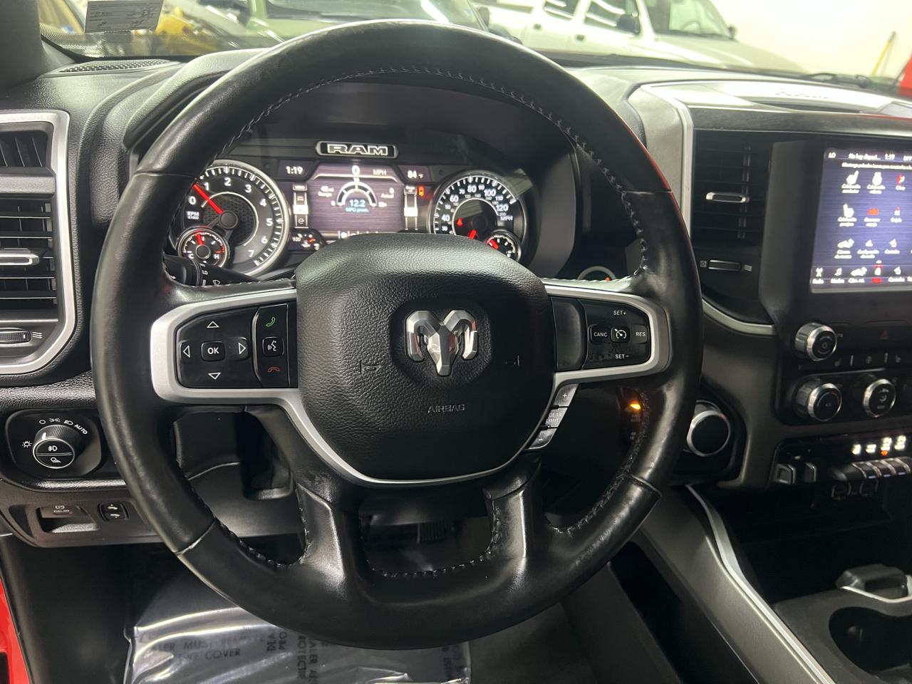 RAM 1500 Big Horn Crew Cab SWB 4WD 2020