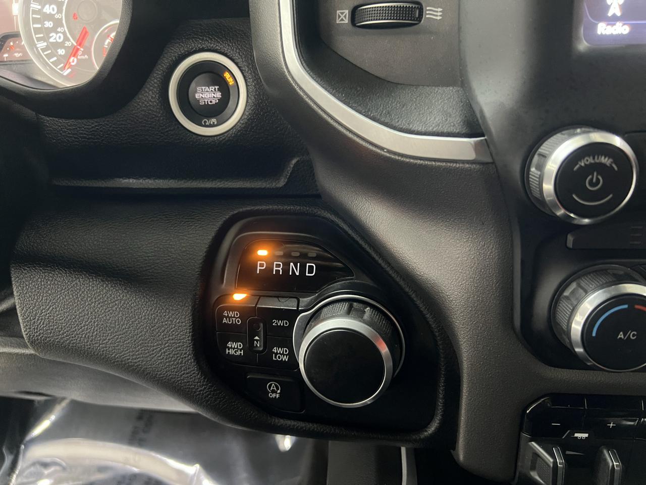 RAM 1500 Big Horn Crew Cab SWB 4WD 2020