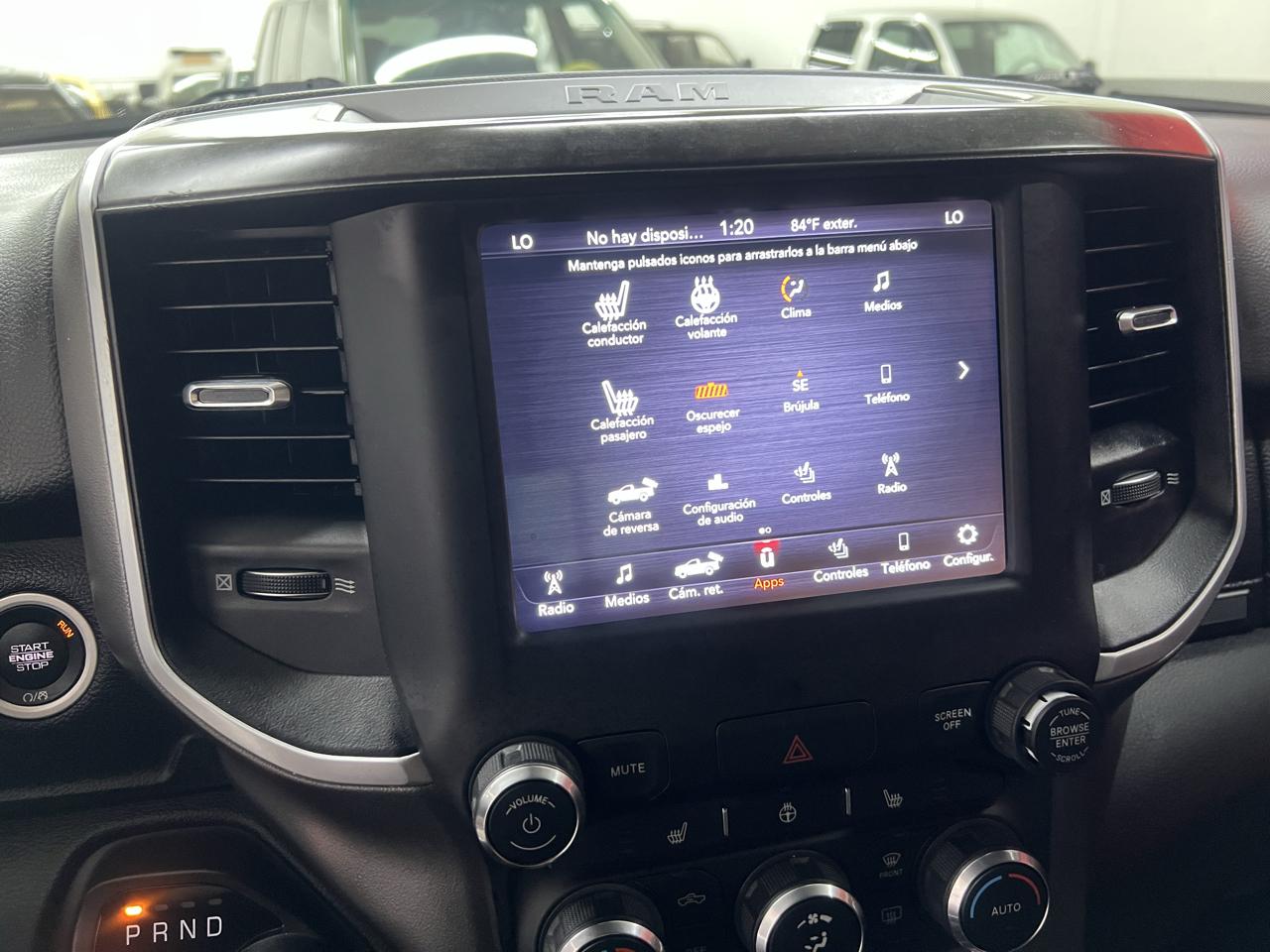 RAM 1500 Big Horn Crew Cab SWB 4WD 2020
