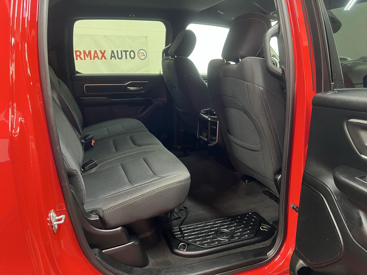 RAM 1500 Big Horn Crew Cab SWB 4WD 2020