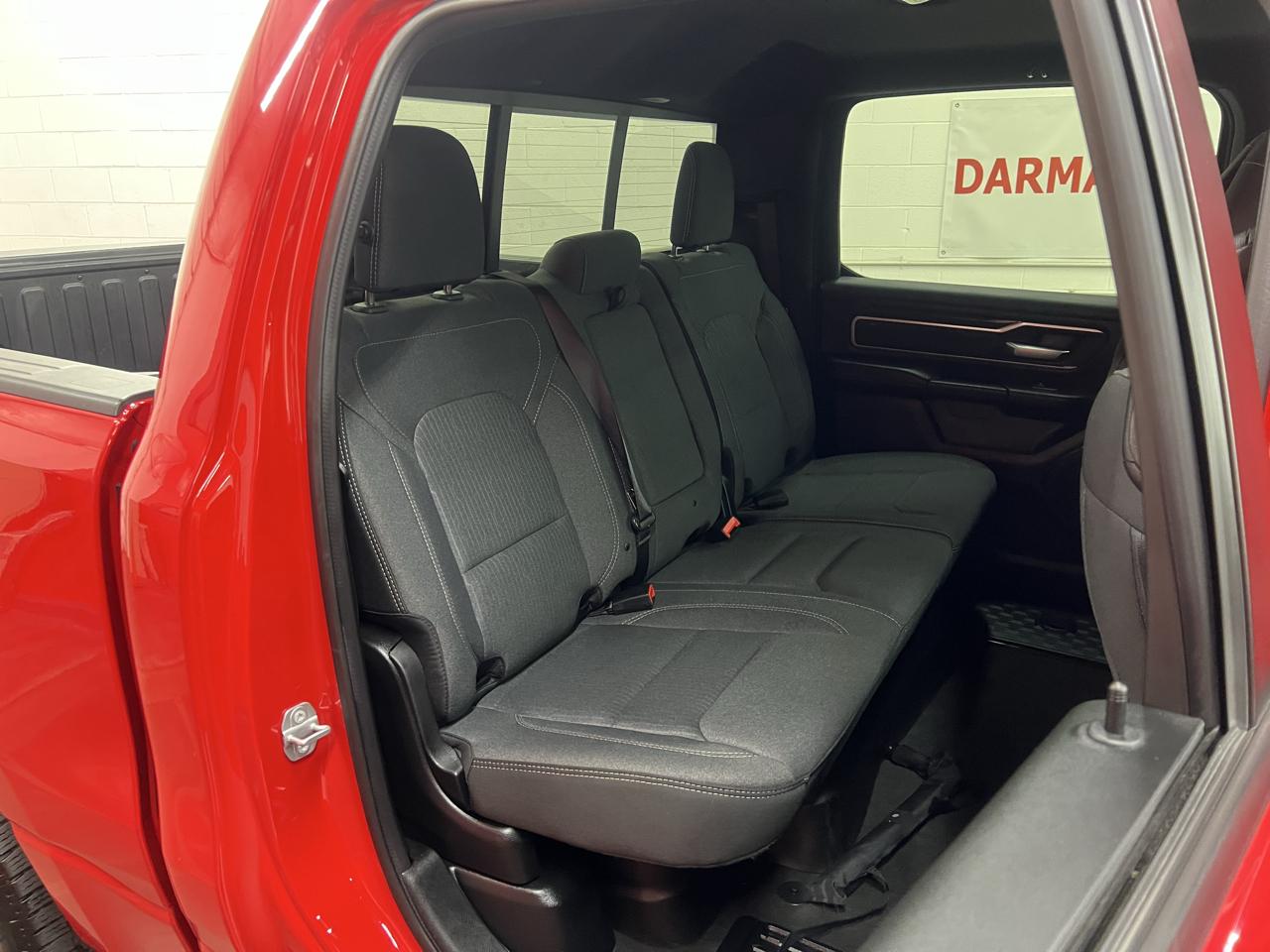 RAM 1500 Big Horn Crew Cab SWB 4WD 2020