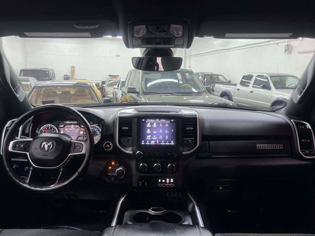 RAM 1500 Big Horn Crew Cab SWB 4WD 2020