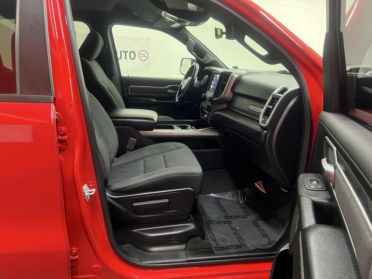 RAM 1500 Big Horn Crew Cab SWB 4WD 2020