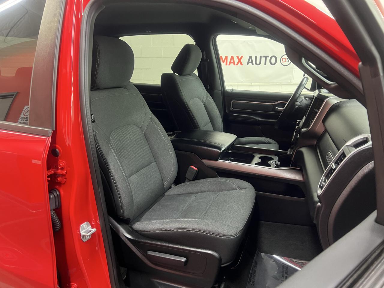 RAM 1500 Big Horn Crew Cab SWB 4WD 2020