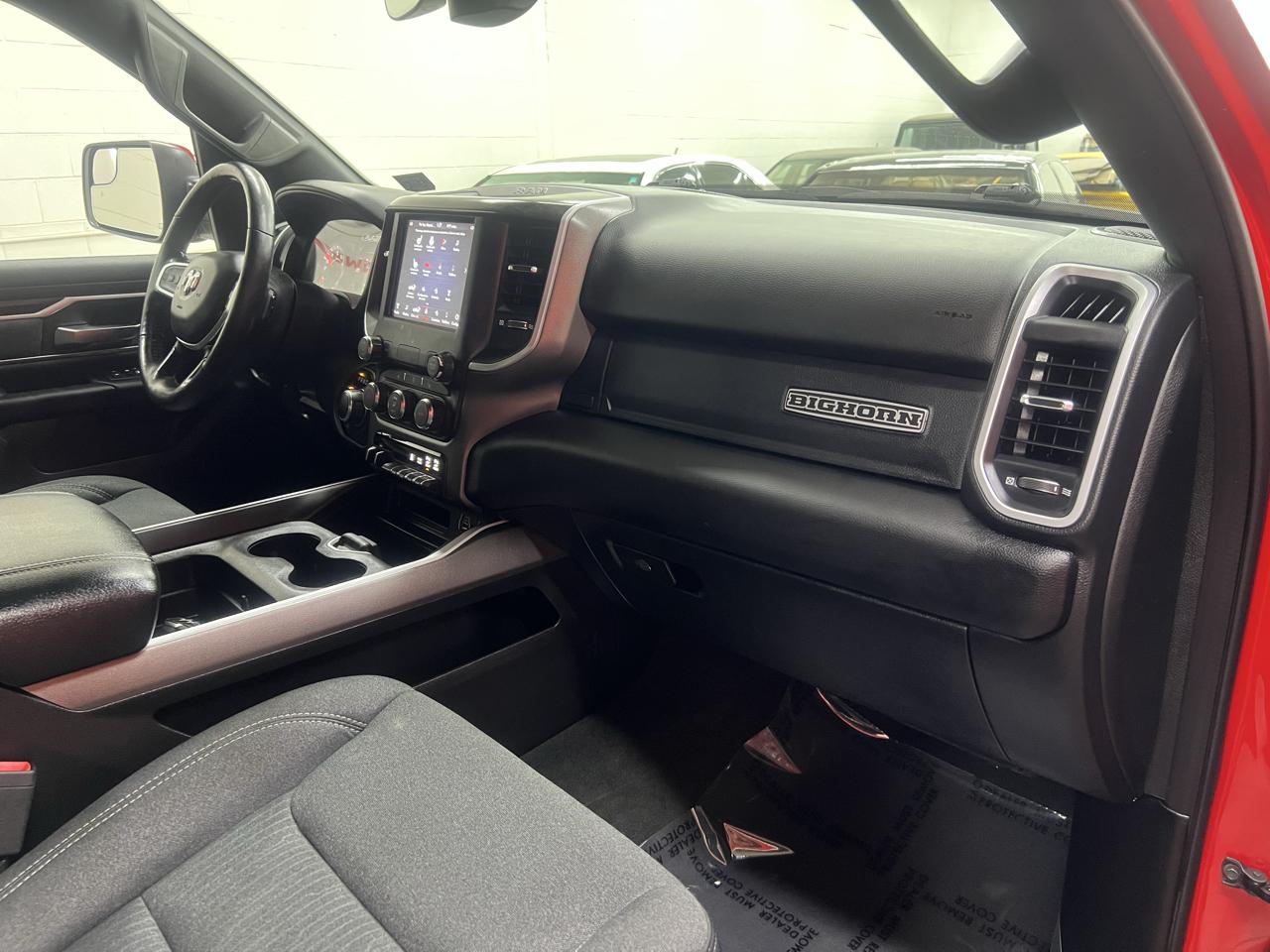 RAM 1500 Big Horn Crew Cab SWB 4WD 2020