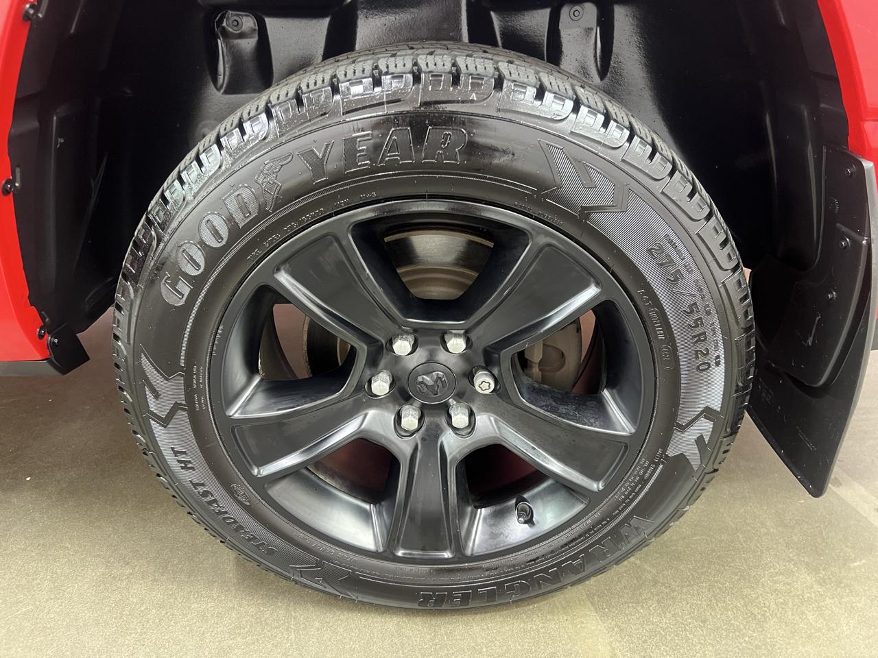 RAM 1500 Big Horn Crew Cab SWB 4WD 2020