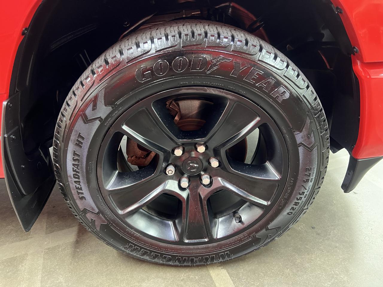 RAM 1500 Big Horn Crew Cab SWB 4WD 2020