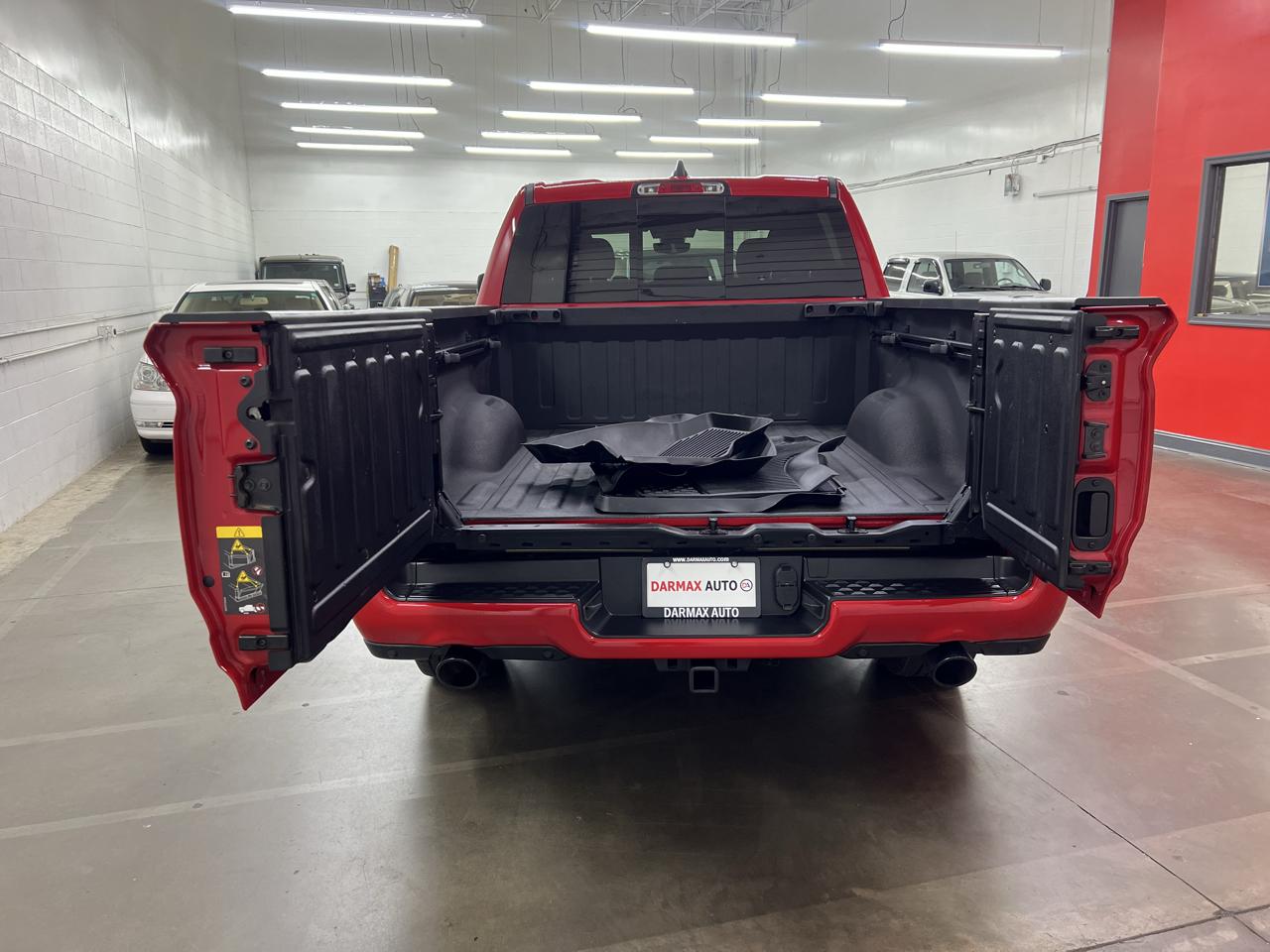 RAM 1500 Big Horn Crew Cab SWB 4WD 2020
