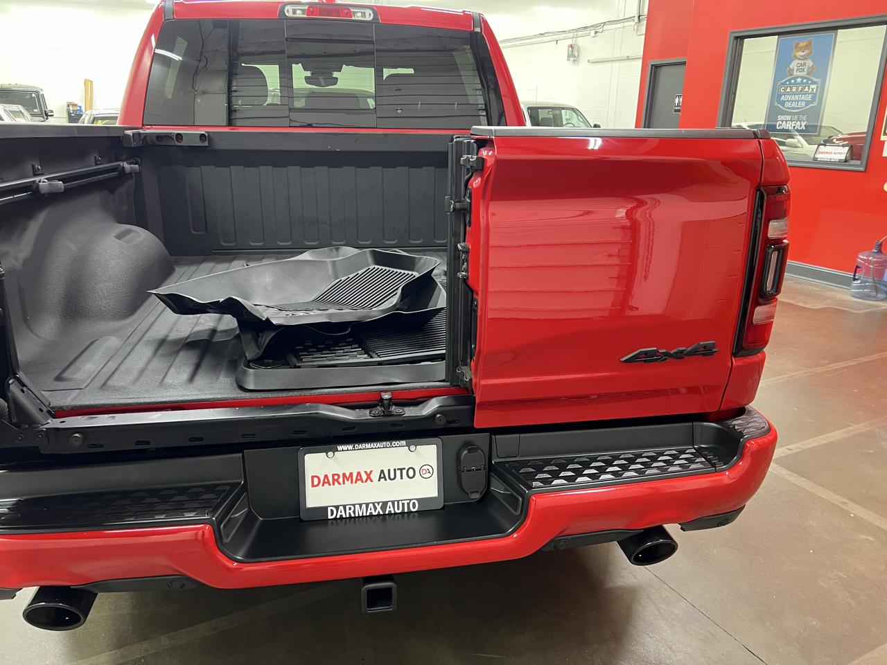 RAM 1500 Big Horn Crew Cab SWB 4WD 2020