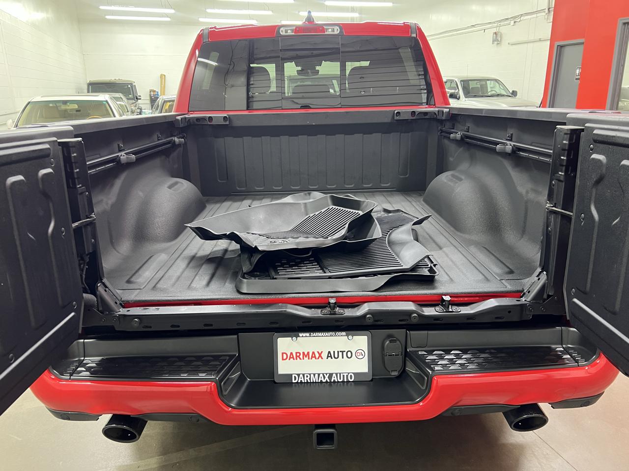 RAM 1500 Big Horn Crew Cab SWB 4WD 2020