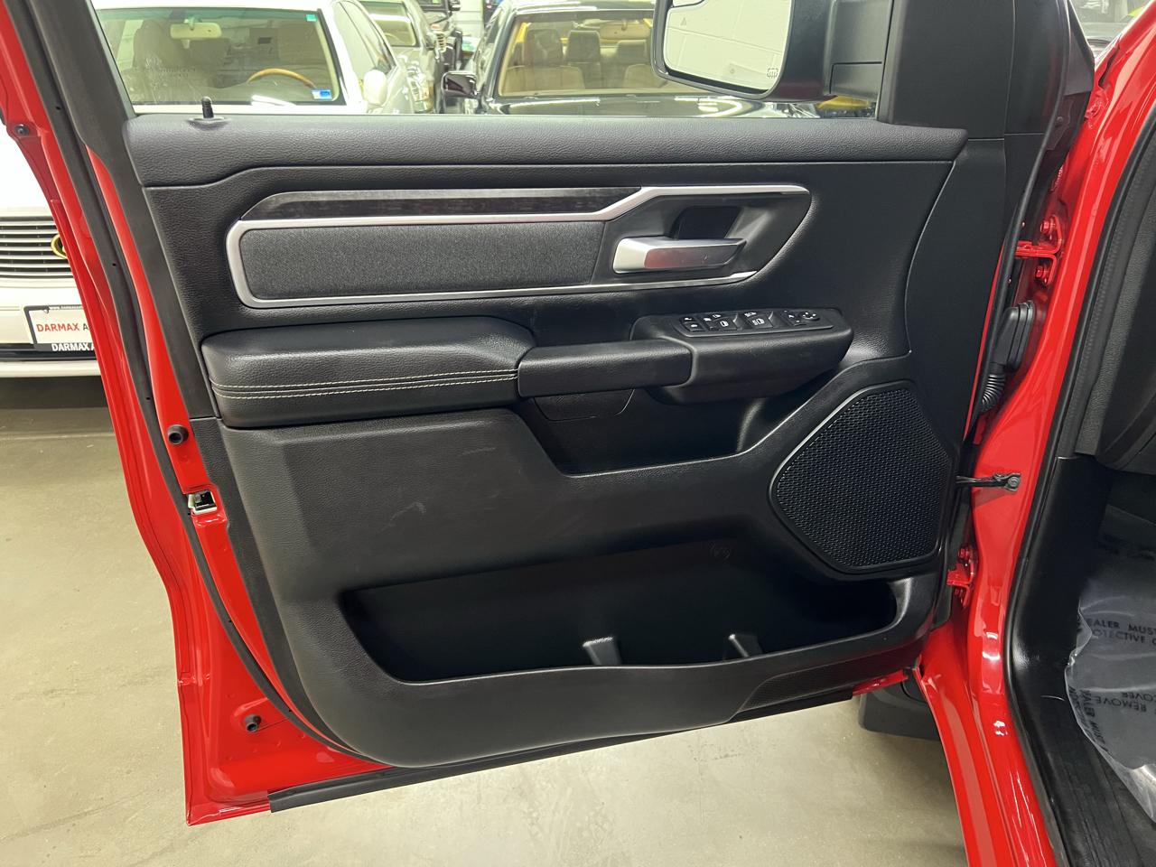 RAM 1500 Big Horn Crew Cab SWB 4WD 2020