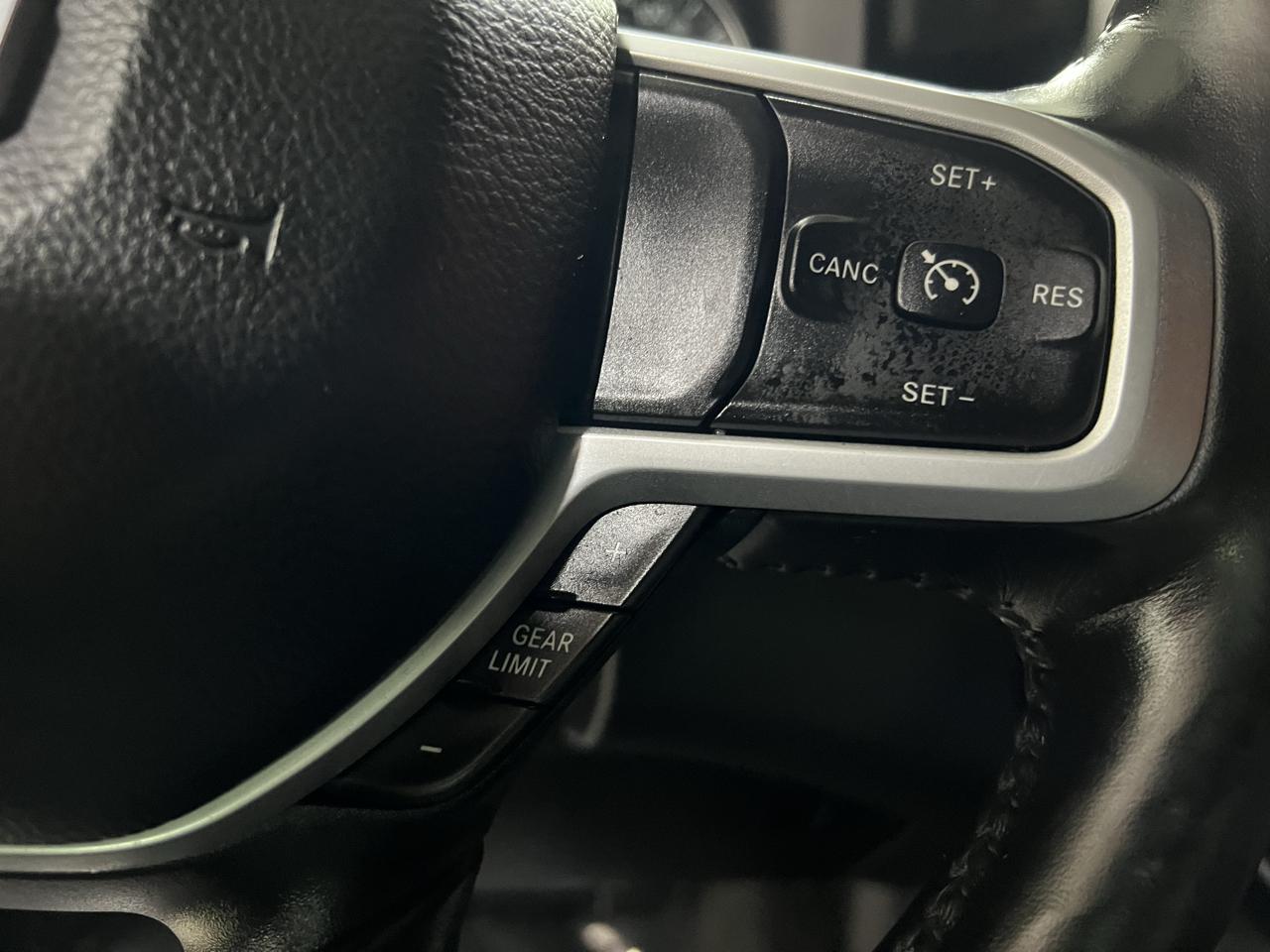 RAM 1500 Big Horn Crew Cab SWB 4WD 2020