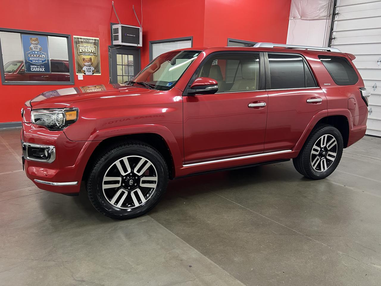 Toyota 4Runner Limited 4WD V6 2015