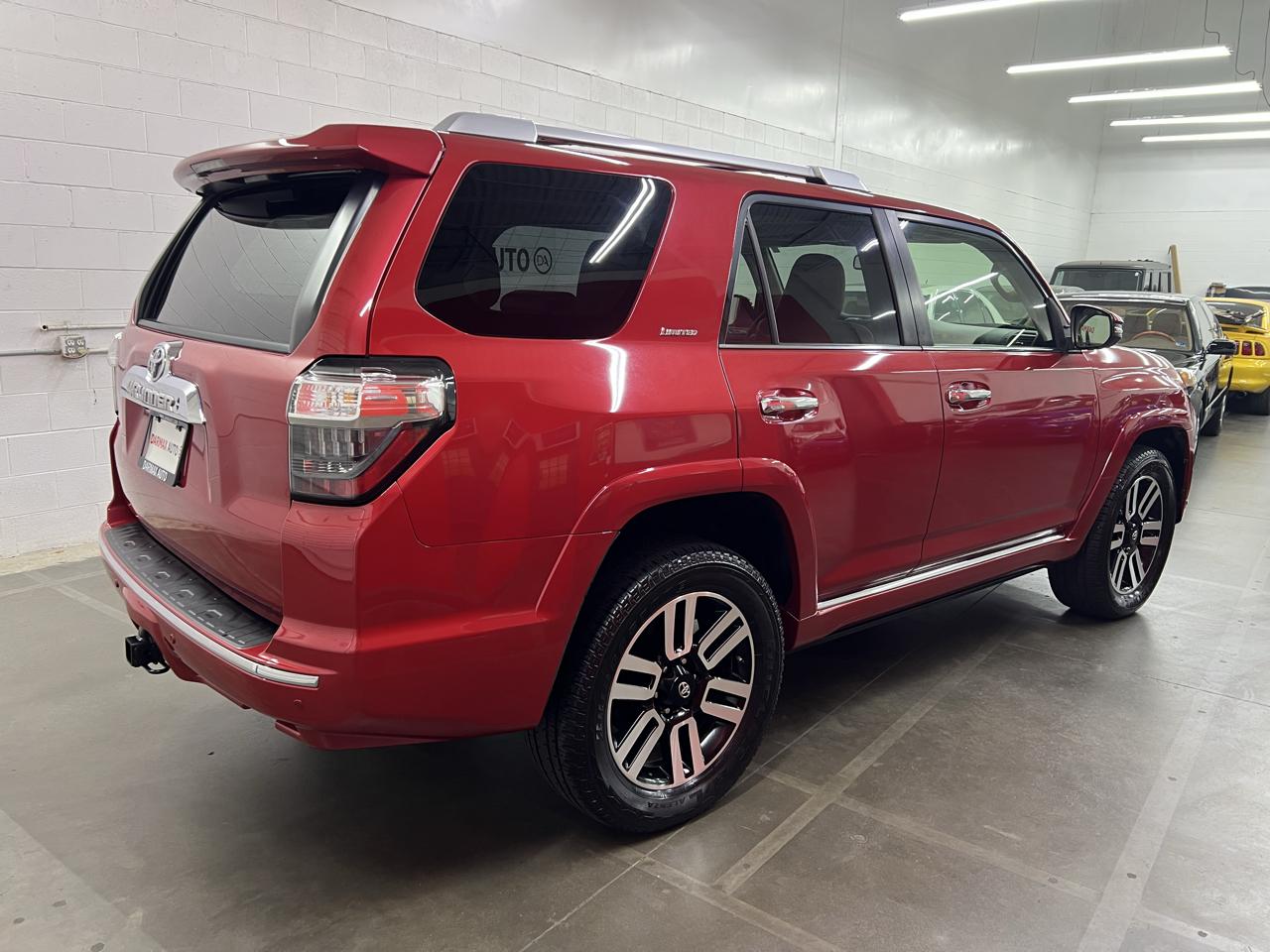 Toyota 4Runner Limited 4WD V6 2015